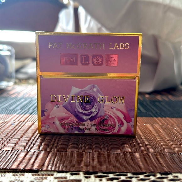 Pat McGrath Labs Highlighter .16 oz NIB "Bronzer Dawn" - Picture 3 of 3